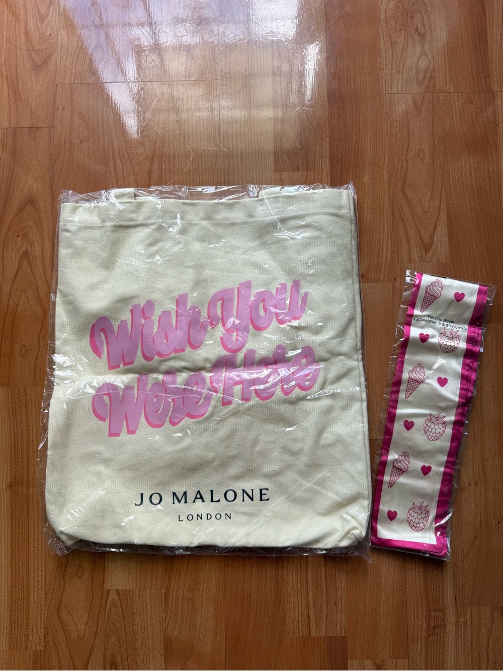 Jo Malone London Tote with Pink Twilly